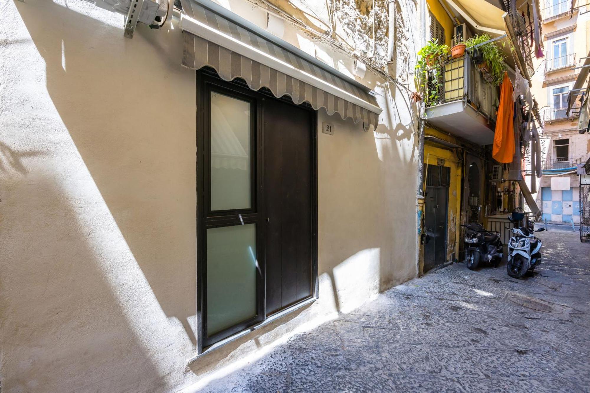 Apartment Industrial Ground Floor Studio By Wonderful Italy