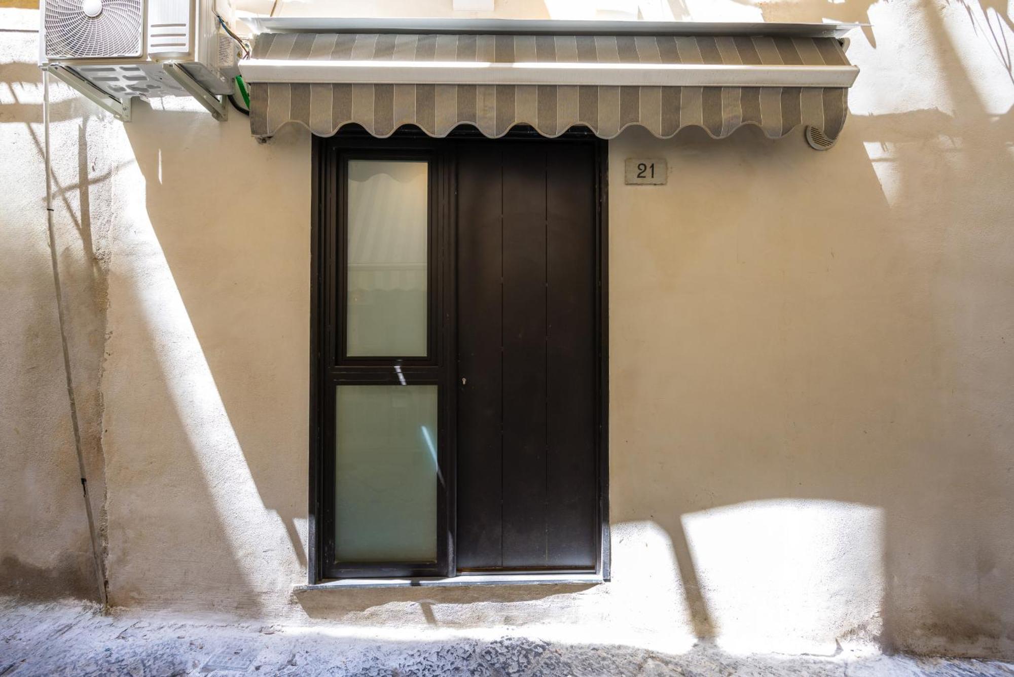 Industrial Ground Floor Studio By Wonderful Italy *