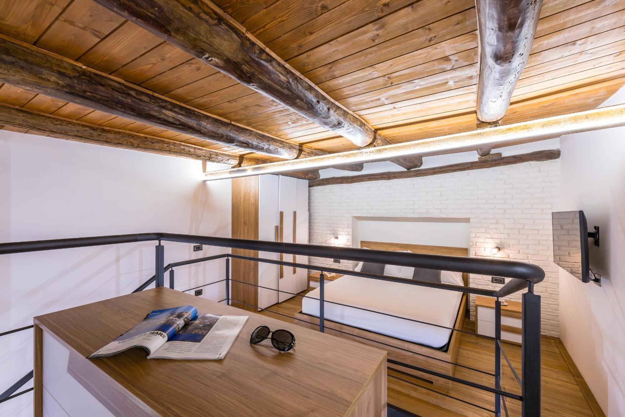 Apartment Industrial Ground Floor Studio By Wonderful Italy *