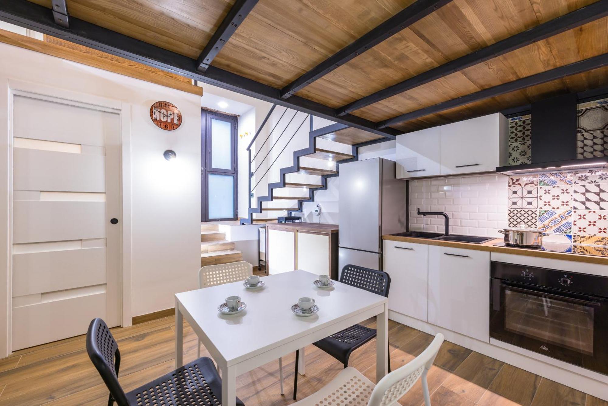 Industrial Ground Floor Studio By Wonderful Italy Apartment *